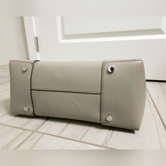 NWOT Michael Kors Mercer Gallery Large Leather Satchel Handbag - Picture 4 of 7